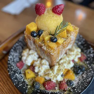 Mango &amp; Berries Golden Toast