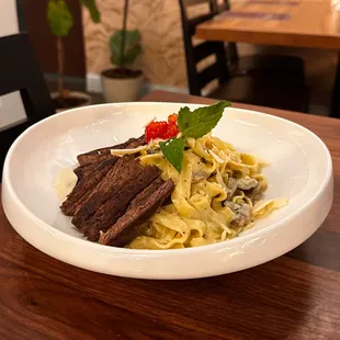 Tagliatelle Creamy Beef