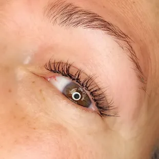 Light and natural Classic lashes