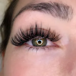 Volume Lashes