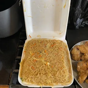 Large pancit