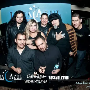 La Castaneda en concierto en Luna Azul Las Mejores Noches Latinas en Fort Worth