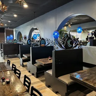 the interior of a restaurant