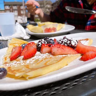 Luna Bakery Cafe