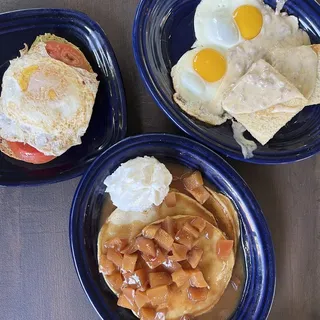 Biscuits & Sausage Gravy