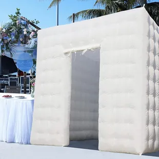 Our Inflatable in closure for our Selfie Photo Booth adds an extra touch to your event.