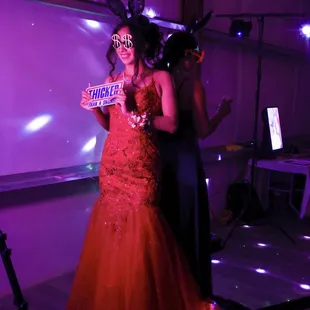 Experience the excitement of our 360 Video Booth! Capturing unforgettable moments at this prom celebration in stunning style.