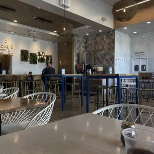 Very clean tables, interior, &amp; bathrooms!