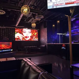 Small two step area. Just enough for people that are feeling the vibes but definitely not a club (which is my favorite part)