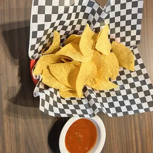 Chips &amp; Salsa