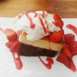 The chocoflan with fresh strawberries and fresh cream is the best way to end your meal
