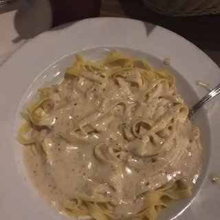 Fettuccine Alfredo