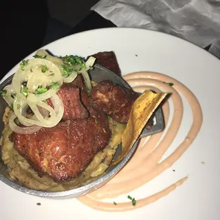 Mofongo con Carne Frita