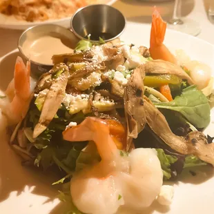 Leave dinner choices to the staff; shrimp salad made on the fly all for me !!