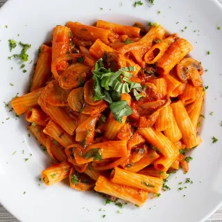 Rigatoni con Salsiccia