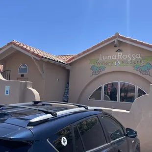June 2, 2023, Las Cruces, New Mexico,Luna Rosa Winery and Pizzeria - Front of Building from parking lot