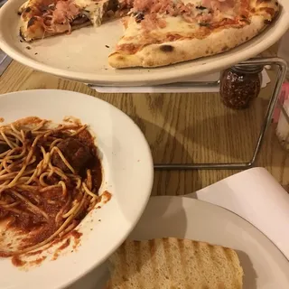 Prosciutto e Funghi Pizza