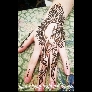 Fox love henna