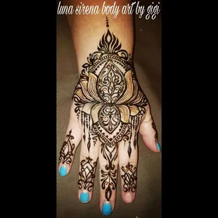 Lotus henna for growth and transformation