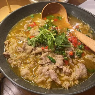 Fatty Beef in Sour Soup