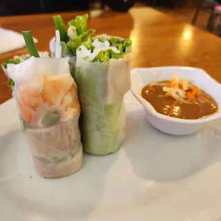 3. Spring Rolls (Goi Cuon)