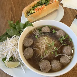 Grilled Steak Sandwich (Banh Mi Bo Nuong)