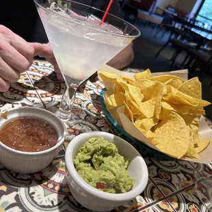 Great guacamole and chips.