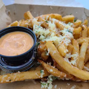 Truffle fries with siracha aioli - delicious!