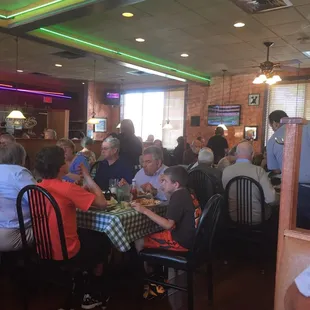 Place is full but wait is short.