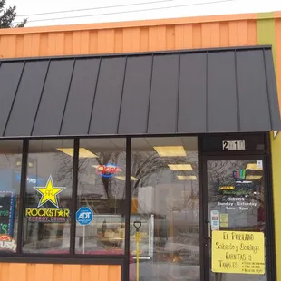 Best wishes Luna Grocery!