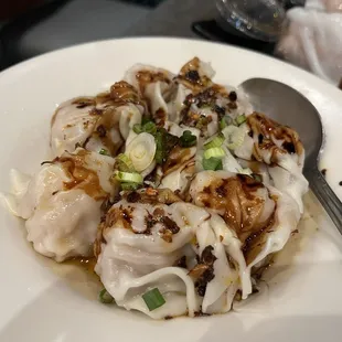 Wonton w/ Chili Oil
