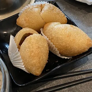Mixed puff with pork