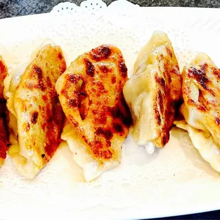 Pan-Fried Pot Sticker(Pork) ()