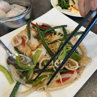 Lunasia Seafood Stir Fry