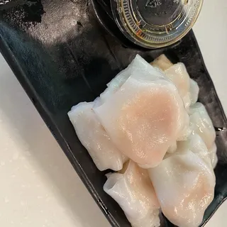 Rice Noodle Roll w/ Crispy Shr