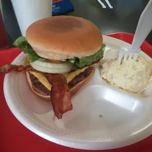 Guacamole Bacon Burger