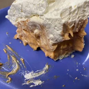 a piece of cake on a blue plate