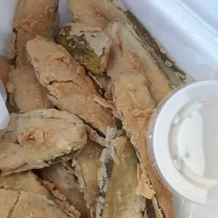 Fried pickles ($3.95)