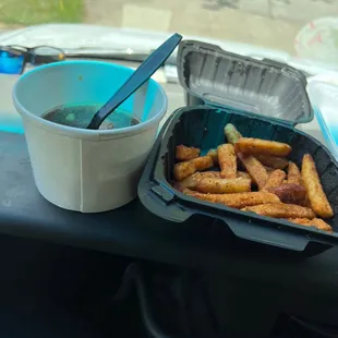 Sugary french onion soup and Cajun fries
