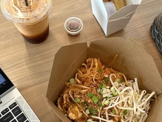 Kaosamai Thai Food Truck