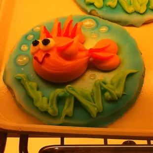 Cutest cookie with &apos;water&apos; bubbles!