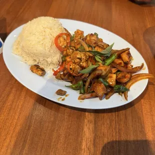 Cha Kroeung (spicy lemongrass chicken)