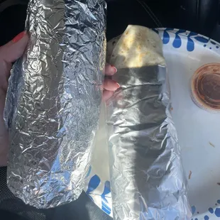 Size comparison between Ándale #1 and Ándale #2 next door