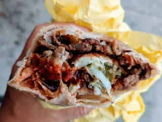 La Azteca Tortilleria