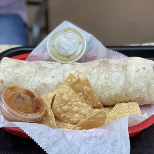 California Burrito, comes with chips