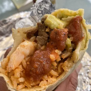 Mar y Tierra Burrito