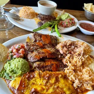 Tempequino   I know I did not spell this right but it is so GOOD! The food is awesome here!