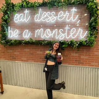 Dani E.
