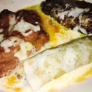 Num 1 lunch combo: Chile Rellenos and a beef enchilada. The presentation was questionable but the taste was spot on