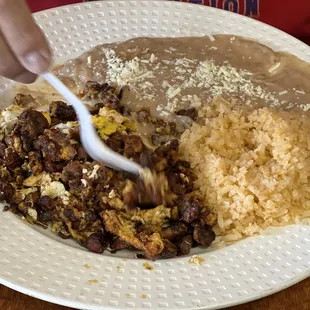 Chorizo y huevo